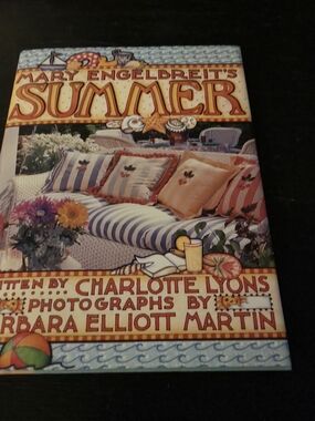 Mary Engelbreit's SUMMER Decorative Book Cover